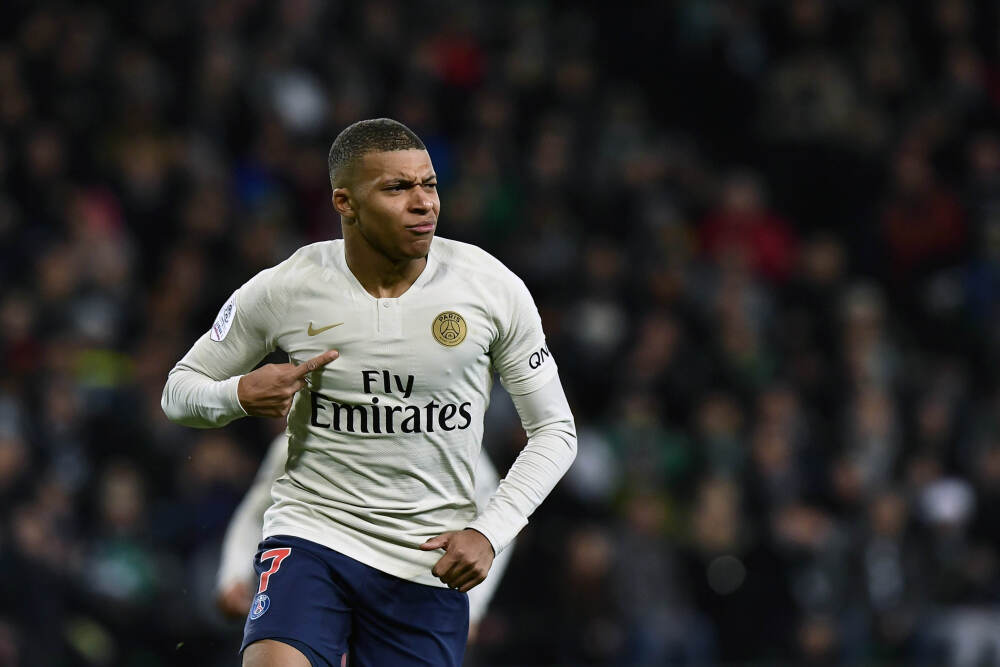 双色球一等奖7注734万元，奖池28.90亿元